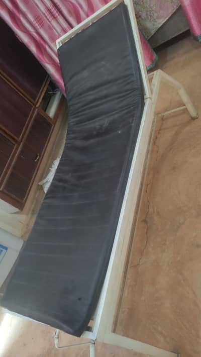 Facial parlour bed | clinic  bed | Adjustable