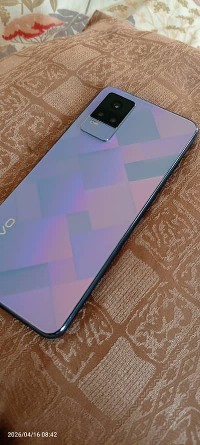 Vivo Y73 Diamond Flare Edition