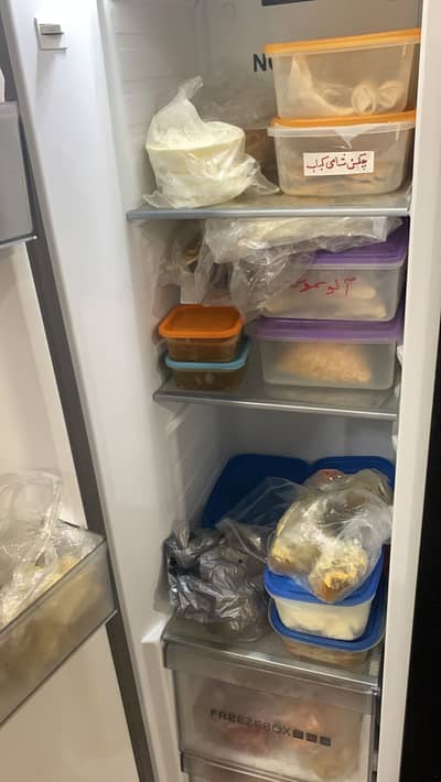 FRIDGE-CUM-DEEPFREEZER