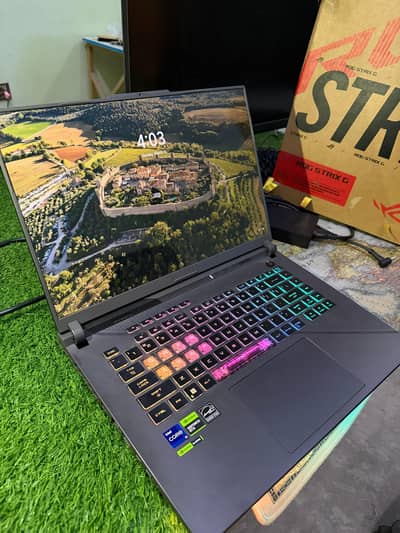 ASUS ROG Strix, Intel Core i9 14th Gen, 2TB/16GB, 16" 2K