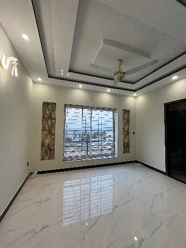 10 Marla VIP House For Rent | Proper Double Unit | Prime Location | Excellent Condition