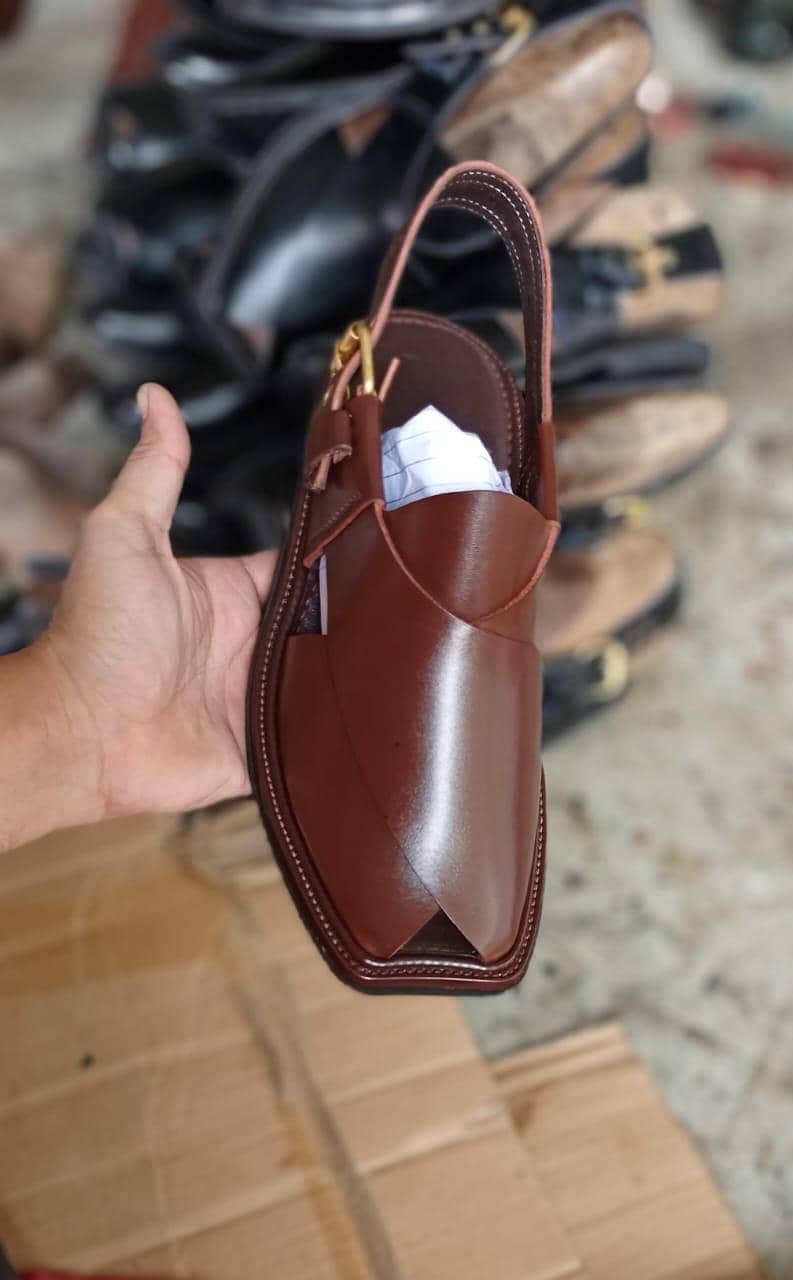 پریمیم لیدر پشاوری چپل – ہینڈ میڈ اسٹائلش ڈیزائن | ہول سیل دستیاب 0