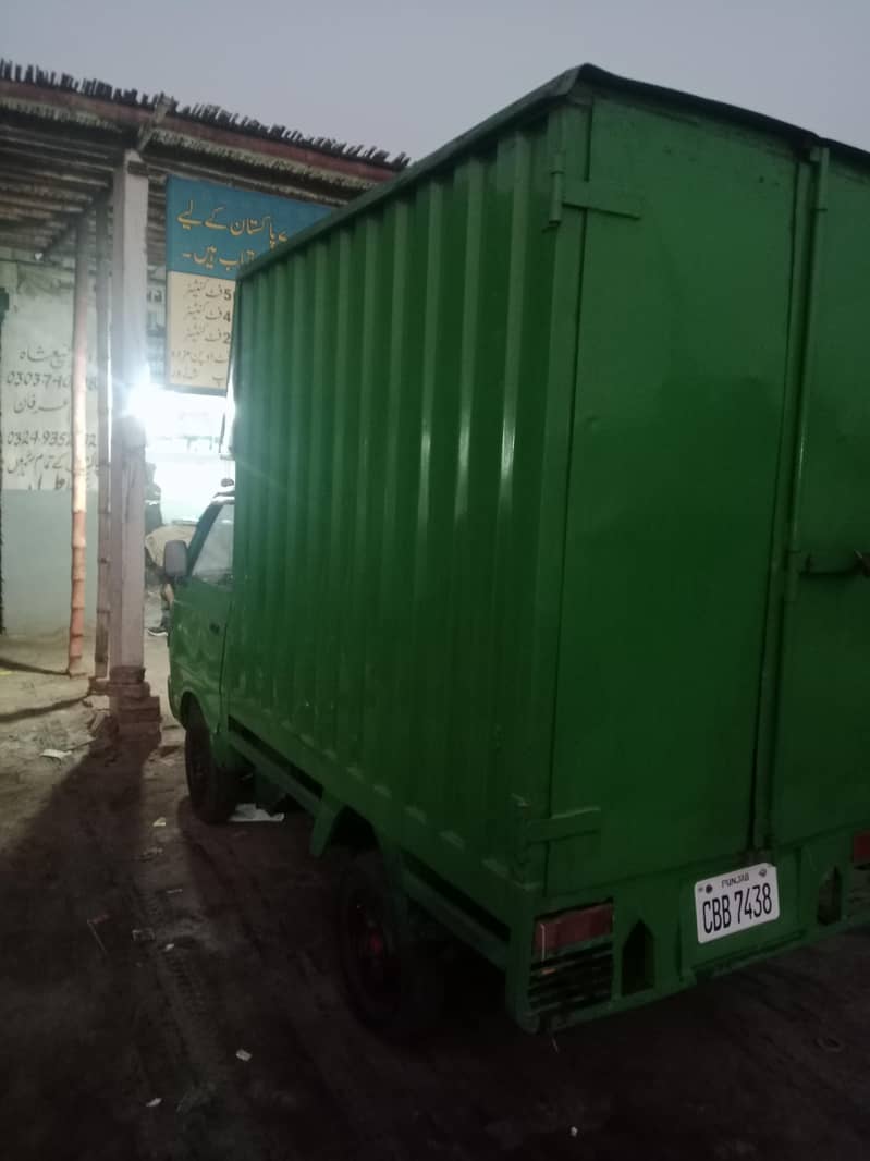 PICK UP WITH CONTAINER 3