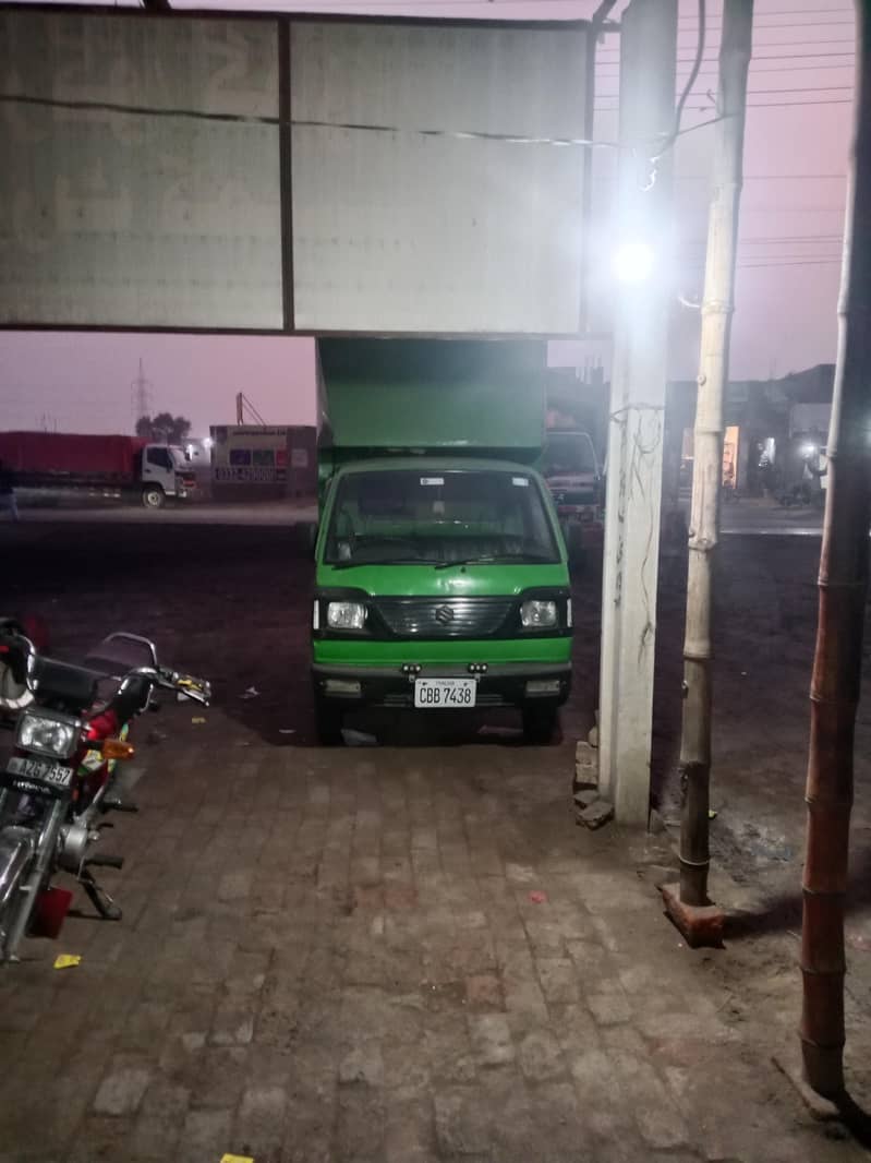 PICK UP WITH CONTAINER 6