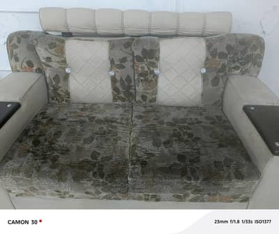 6 seater sofa set used in  mint condition