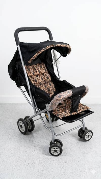 New Condition Stroller / Pram with Stylish Print – Brand New Condition