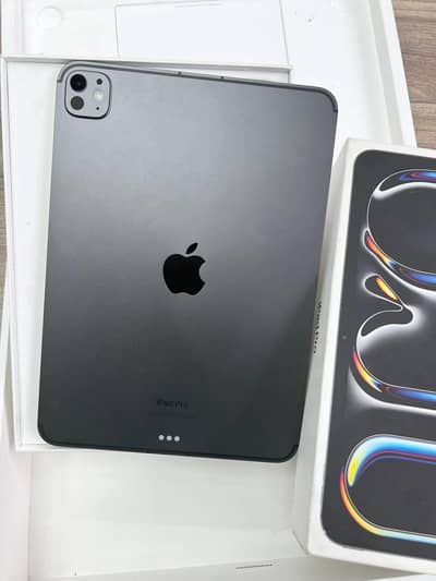 Apple I pad 11 inch M4PRO  new condition
