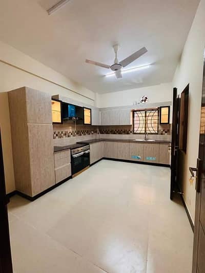 2700 Square Feet Flat For Sale In Cantt