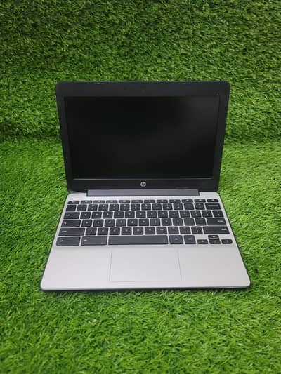 Hp chrome g5 new 10/10 condition windows/playstore