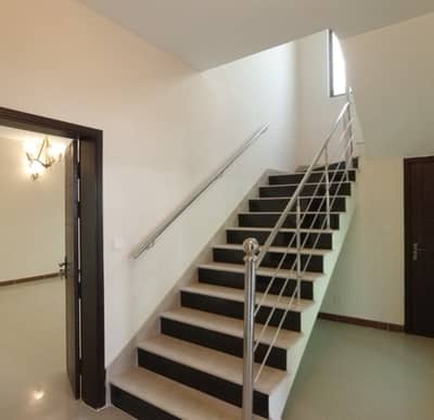 375 Square Yards House In Karachi Is Available For Sale