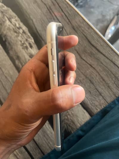 iPhone 11 jv waterproof 464 white colour urgent sale