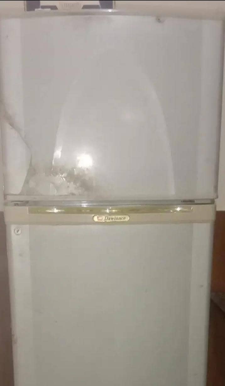 Medium Refrigerator 0