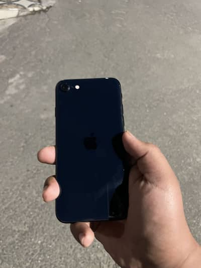 iphone se(3rd gen) whatsapp only on 03047444183