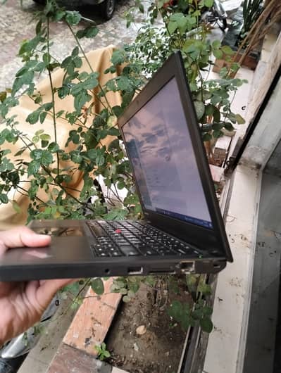 Lenovo Thinkpad core i5 4th generation 8gb ram 128gb SSD