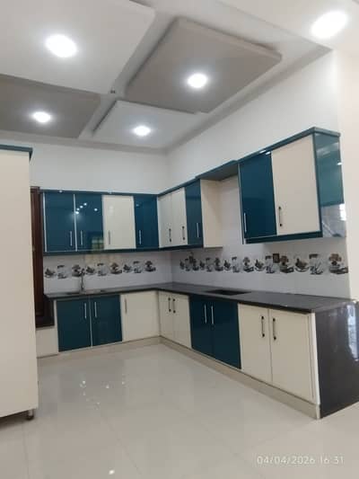 Gulistan e jauhar block 3 Portion For Rent 3bed rooms drawing Lounge v. i. p location