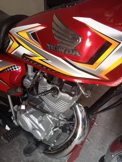 Honda 125 2025 model total genuine condition 10/10 documents clear ha