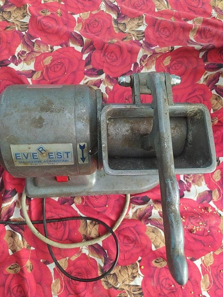 فوڈ کٹنگ مشین برائے فروخت 0