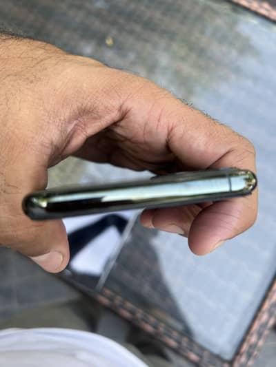 I phone 11 pro max PTA APPROVED. . .