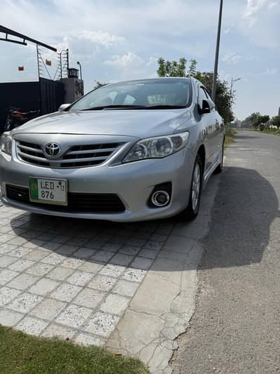 Toyota carolla altis 2012