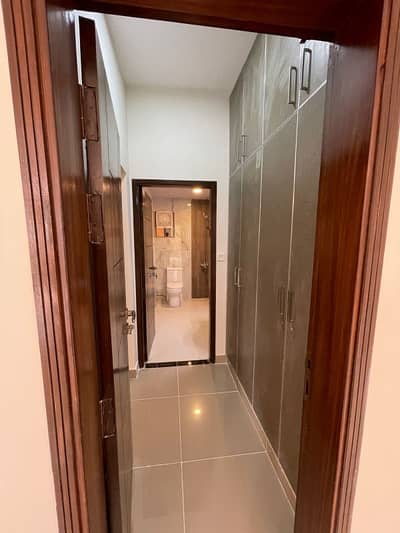 Ready To Buy A Flat 2400 Square Feet In Karachi