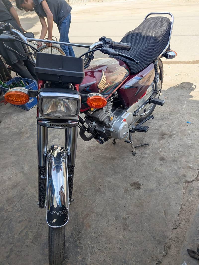 simpl look honda 125 4