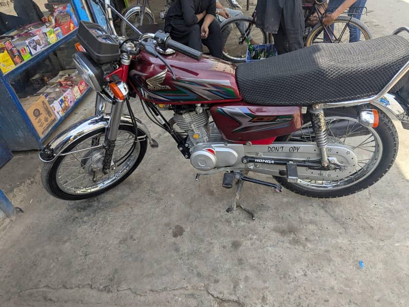 simpl look honda 125 8