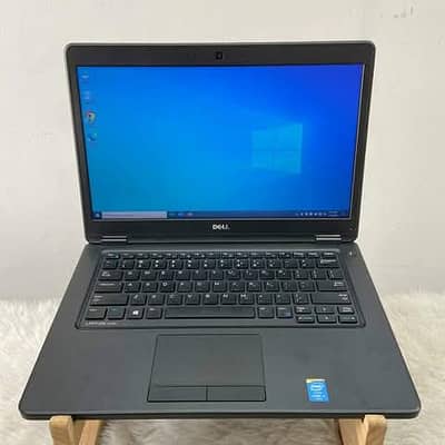 Dell  i5 5th slim laptop  8gb 500gb_4gb intel graphic