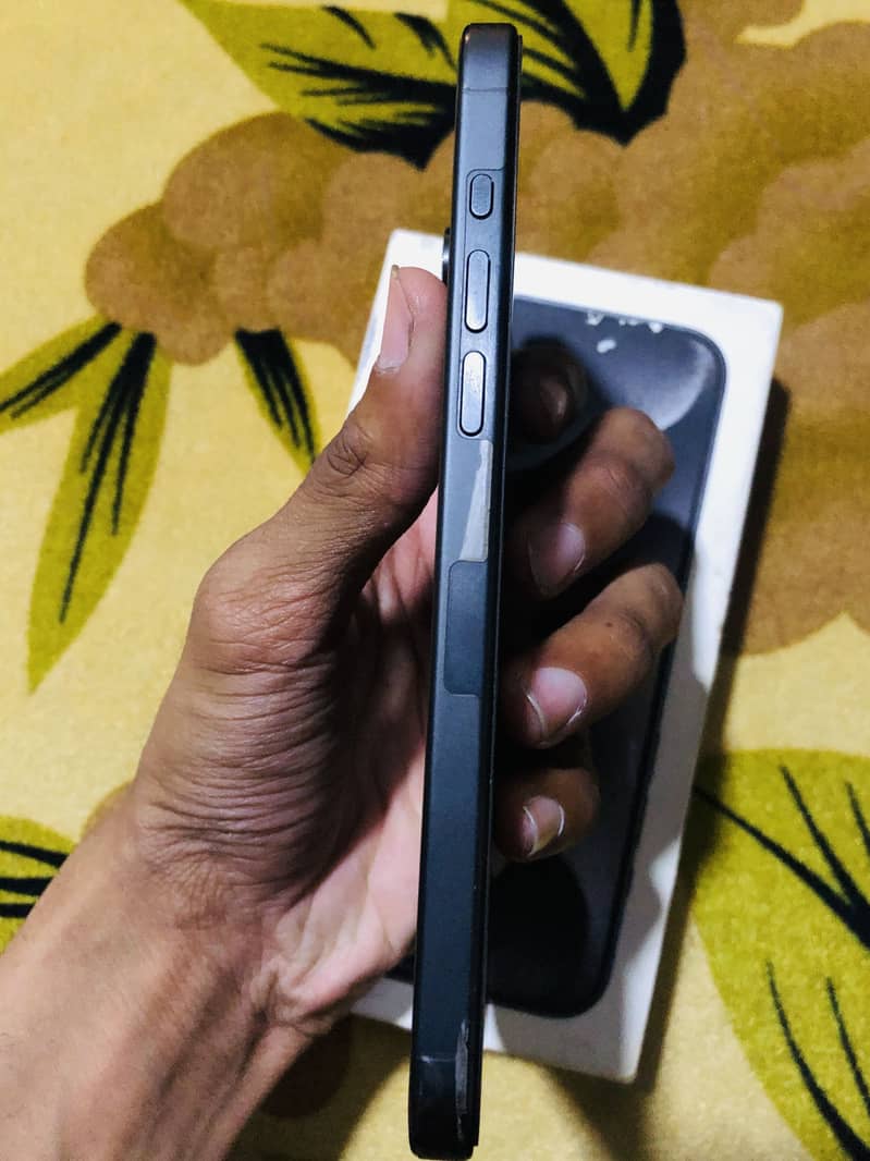 Iphone 15 Pro Max JV 3