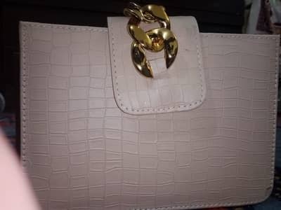 bags / leather bags / bags for sale / new bags / fancy bags
