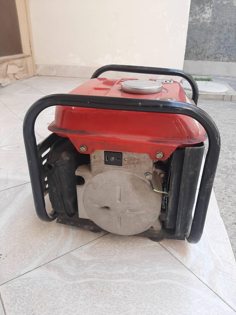 Generator  almost new 7
