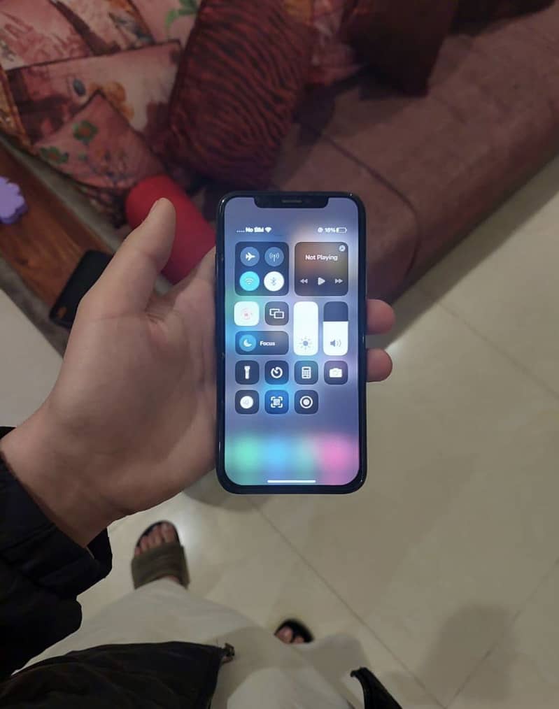 iPhone X 64/4 1