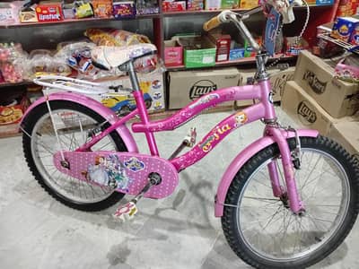 GIRLS CYCLE 20 INCH FOR SALE