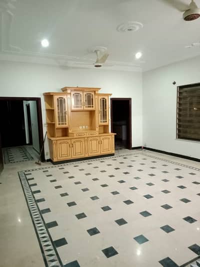 Luxurious 1 Kanal Upper Portion Or Ground Portion For Rent In Prime Location Of Bani Gala, Islamabad