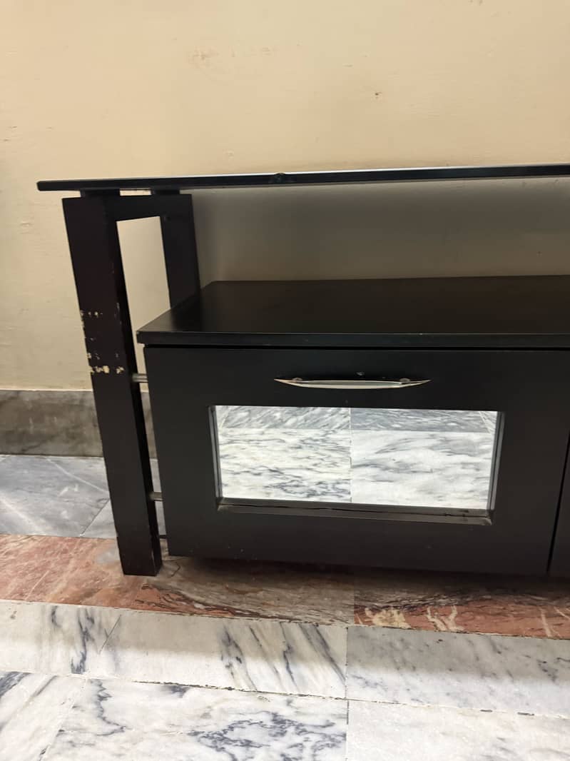 Tv table 5