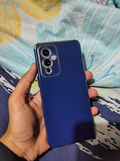 one plus 9 only set hai or sath id card ki copy