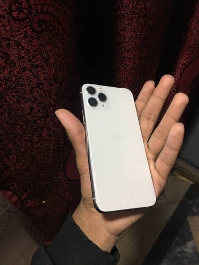 iPhone 11 Pro silver colour