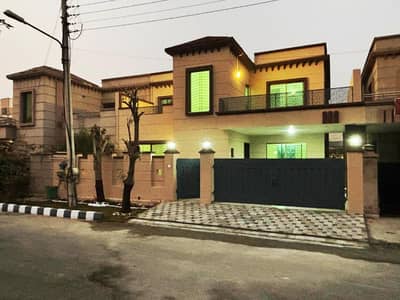 For Sale | Stylish 4-Bed 12 Marla House | Prime Location | Askari 11