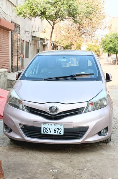 Toyota Vitz 2014