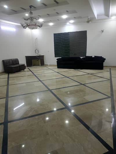 1 kanal upper portion lower lock in Johar town