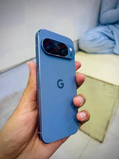 Google Pixel 10 Pro – Full Box Pack – Like New Condition 