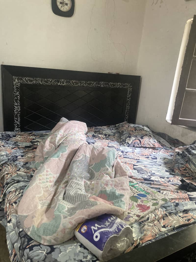 King Size Bed 4