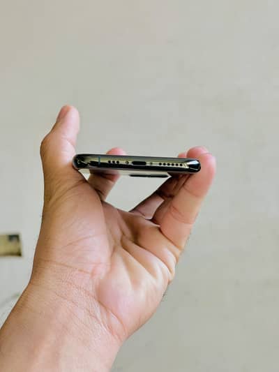 i phone 11 pro non pta but All  sim working