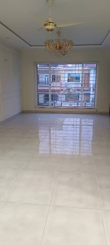 G-11/2 HOUSE 40+80 TRIPLE STORY 70 FEET ROAD FOR SALE