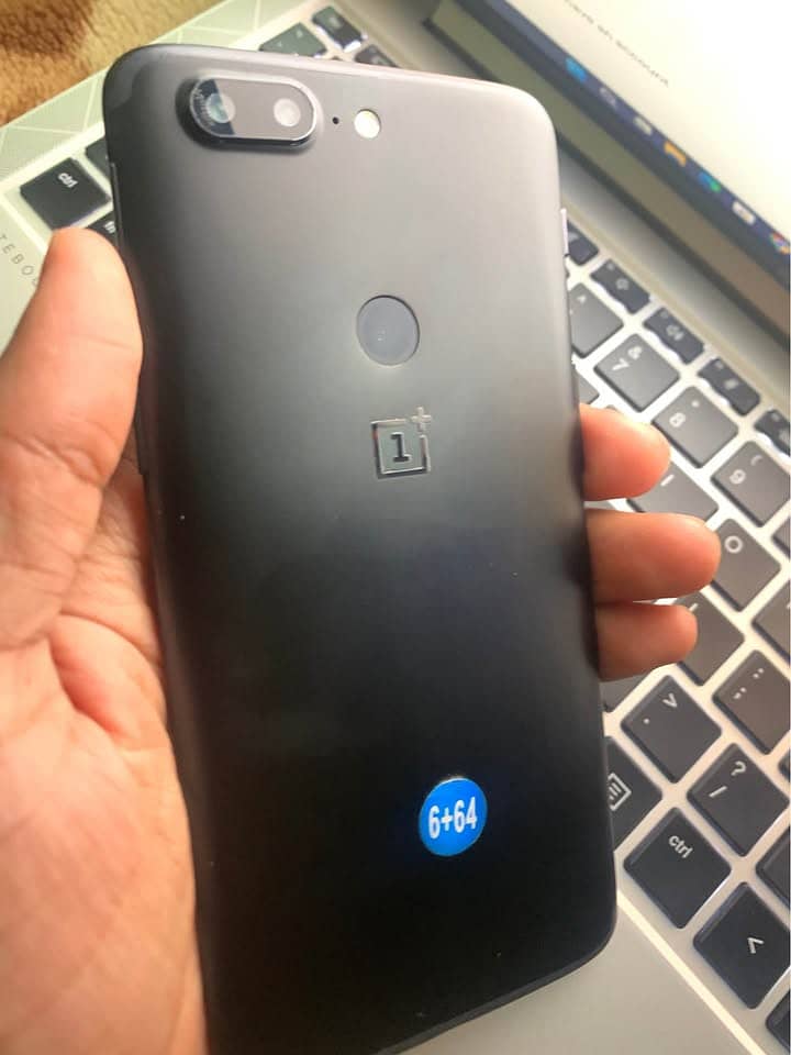 One Plus 5T 1