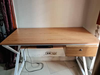 gaming table/officet table