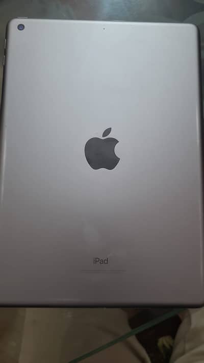 IPAD 4, 6th generation. All okay, no issue, including pen also.