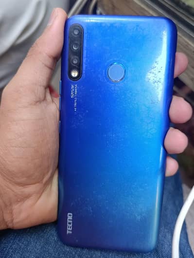Tecno spark 4,,,,3,32gb