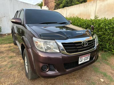 Toyota Hilux Vigo 2012 Model Scractless Condition