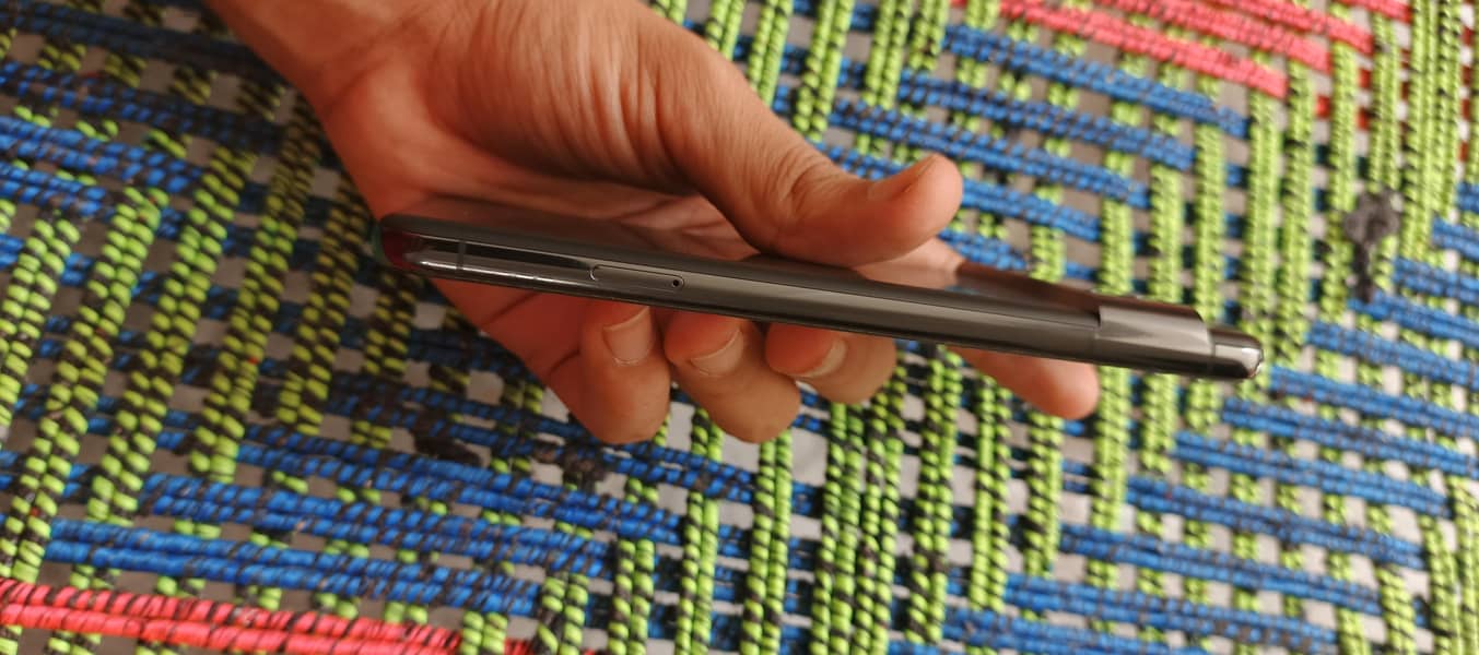 Google Pixel 8 pro 3