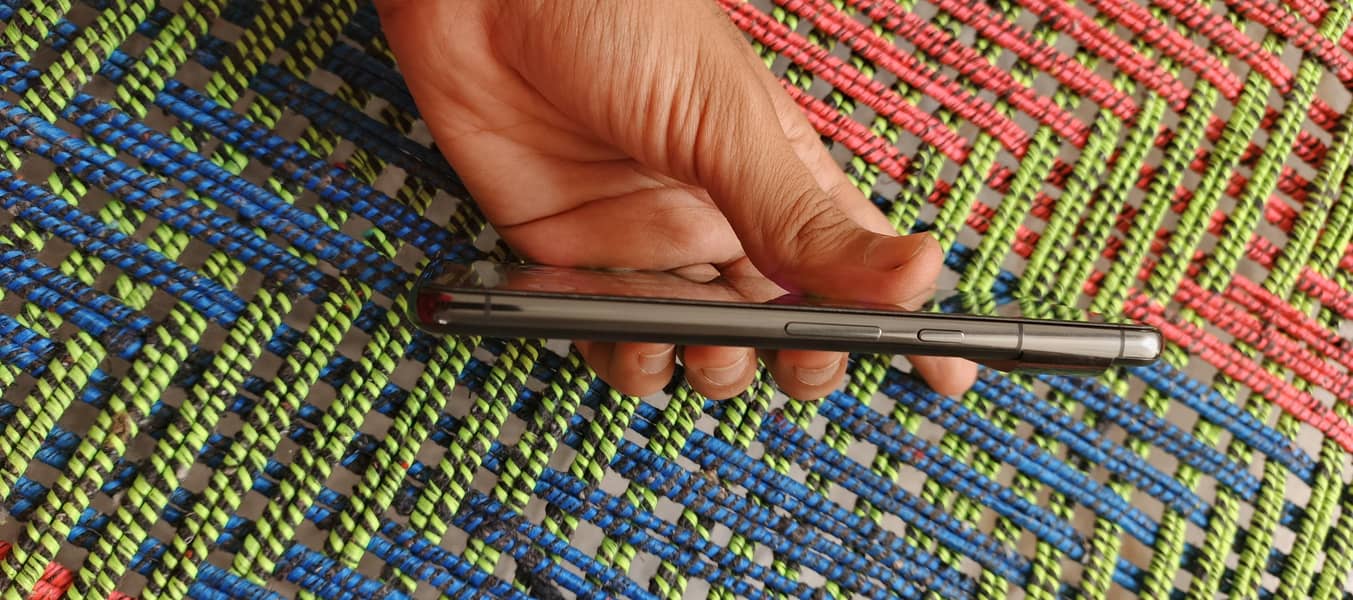 Google Pixel 8 pro 5